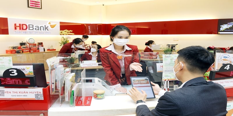 Ngân hàng HDBank luôn đặt lợi ích khách hàng lên đầu tiên
